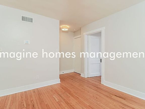 3rd image of 4232 Blaine Ave #1E