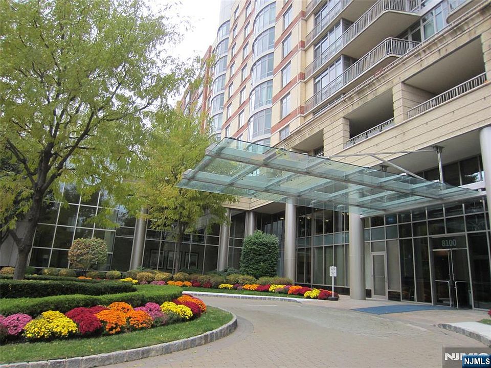 1st image of 8100 River Rd APT 917