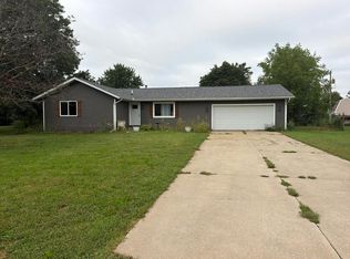 18098 Sunny Ln, Goshen, IN 46526