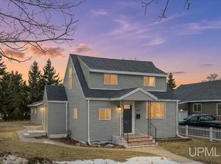 1407 N 19th St, Escanaba, MI 49829