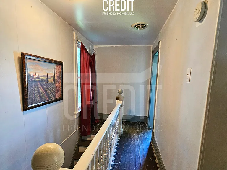 223 N Pine St — Photo 7