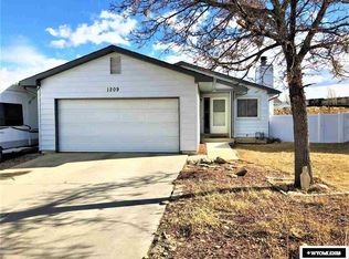 1209 Overland Dr, Rock Springs, WY 82901