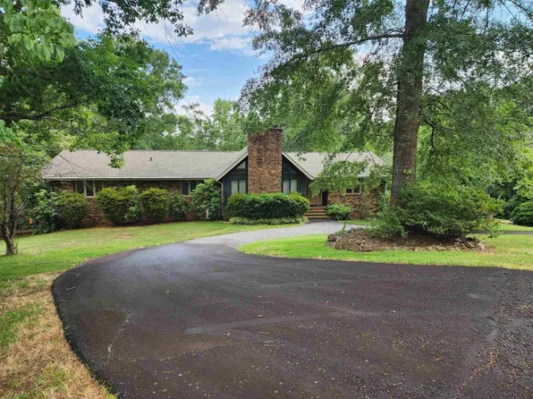 139 Timberlake Dr, Inman, SC 29349