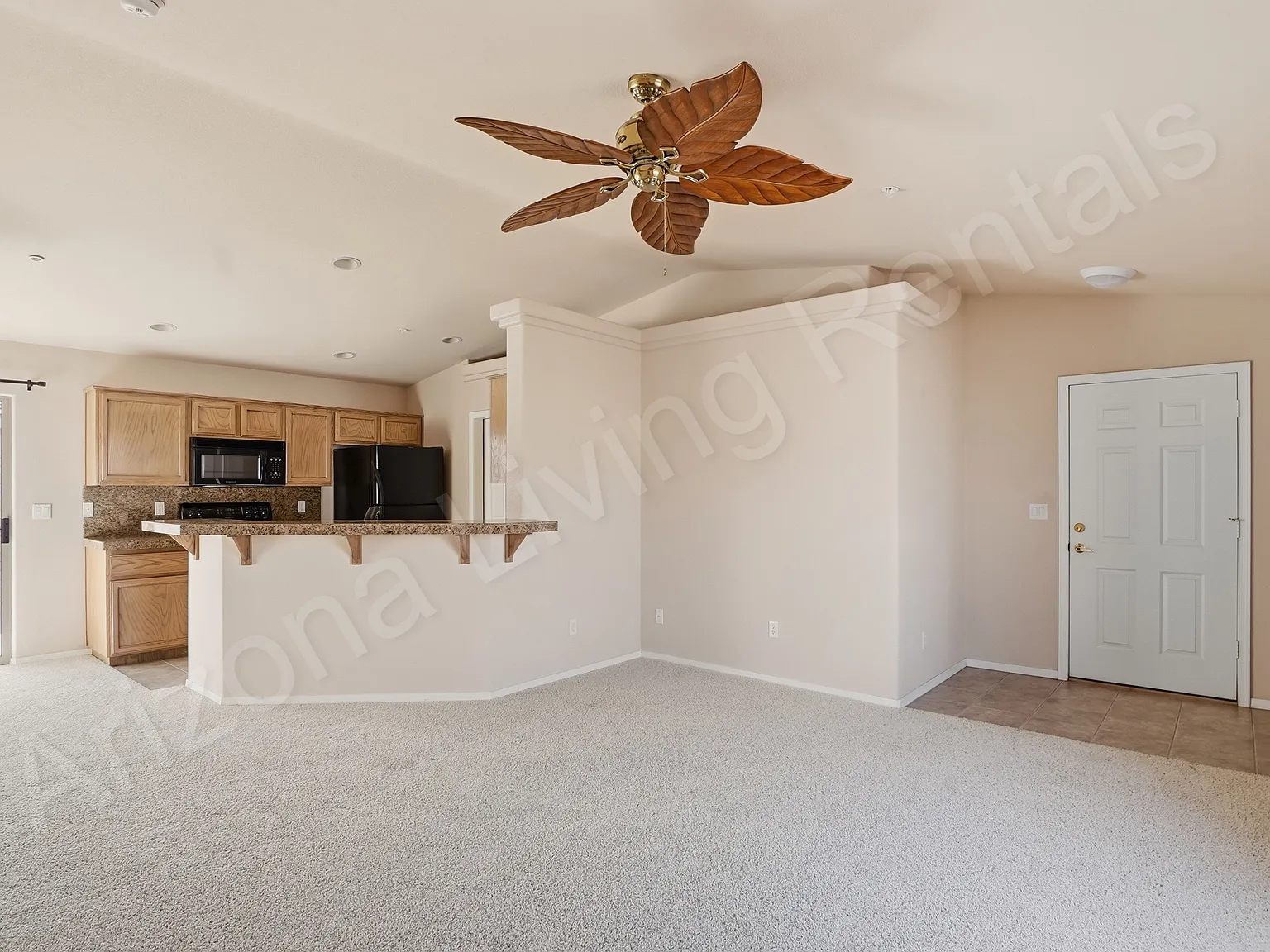 3 bed, 1030 sqft, $1,500 — Photo 4