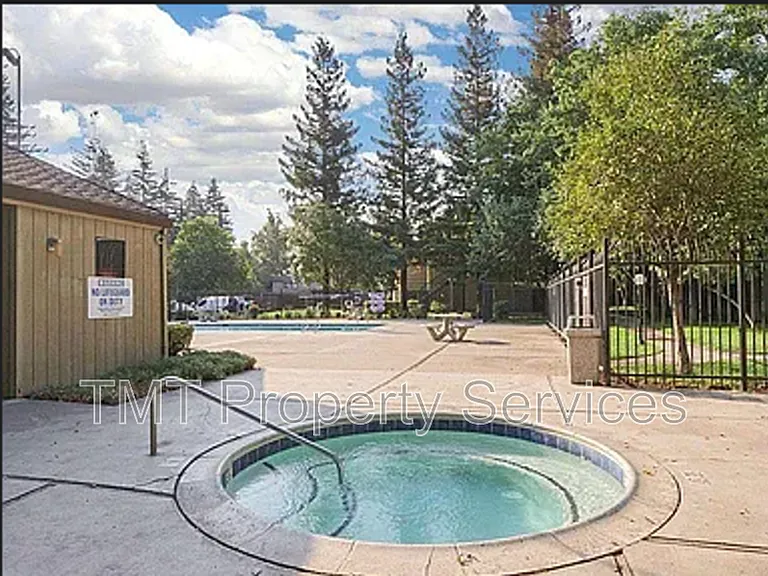3591 Quail Lakes Dr #104 — Photo 5