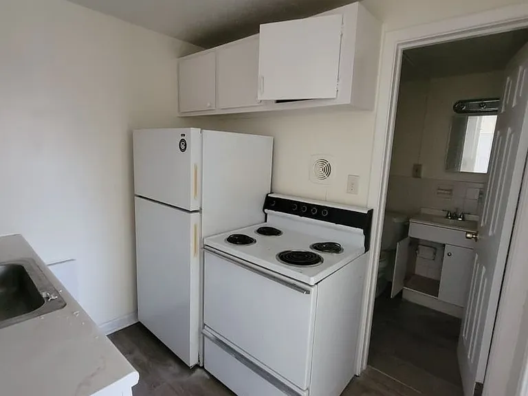 13420 Euclid Ave — Photo 28