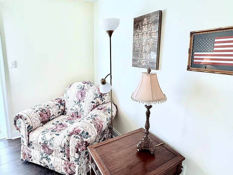 103 Capital St #101 — Photo 5
