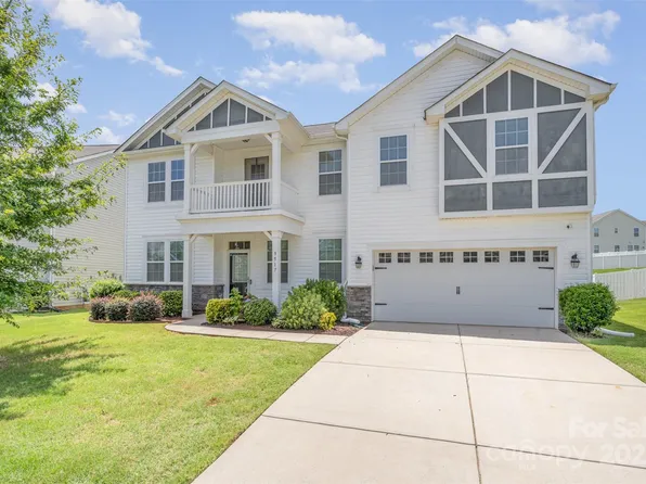 9517 Silverdale Ln, Charlotte, NC 28269