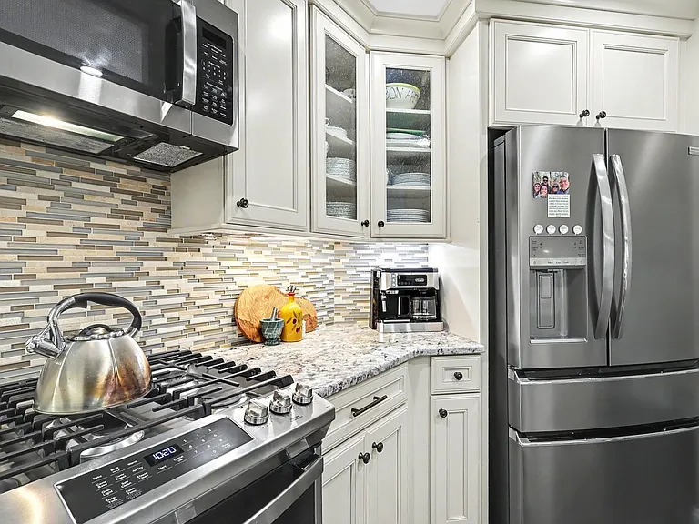 401 N Church St #208 — Photo 7