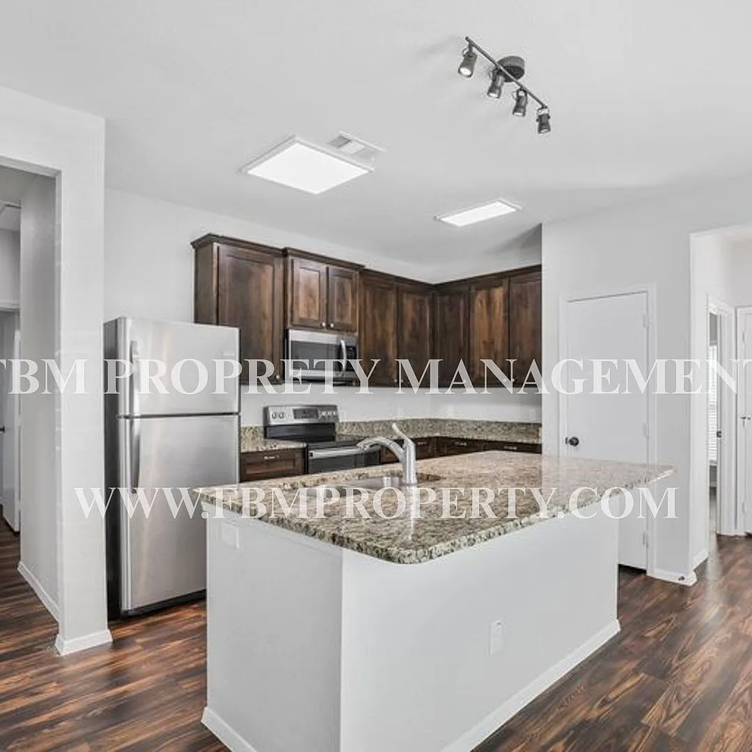 820 Rose St., Unit B - Charming 1 Bedroom, 1 Bathroom Unit in Denton, TX! Move-In Special: $500 O... — Photo 4