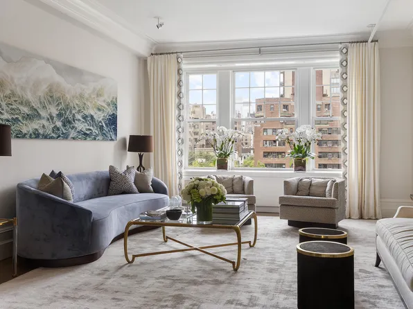 45 East 82nd Street 8E image 2 of 18