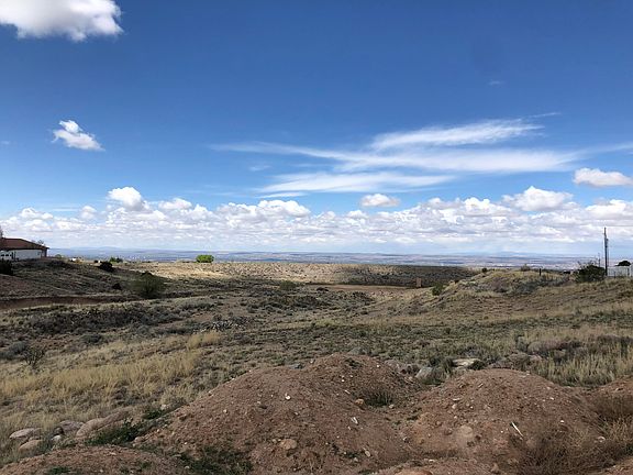 2nd image of Palomas Rd NE
