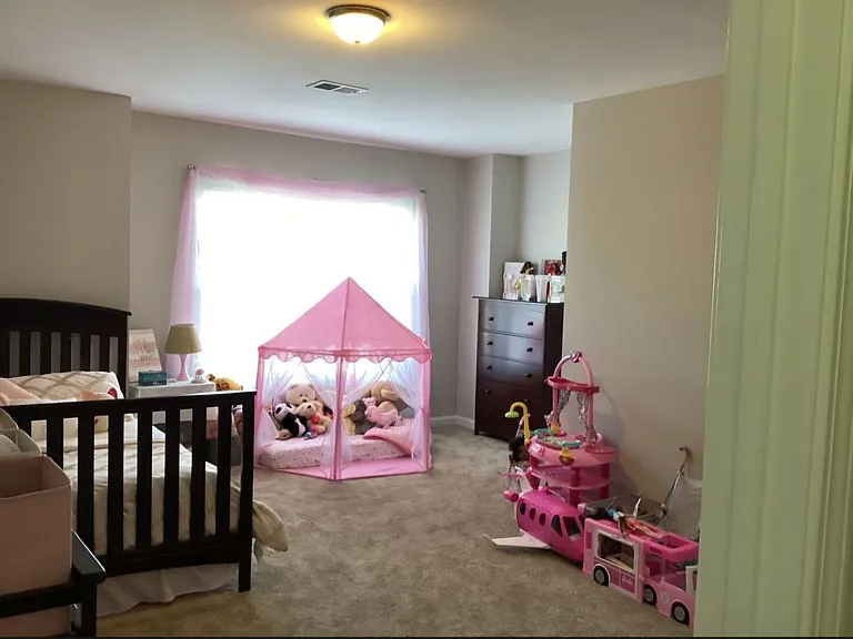 433 Dukes Hill Rd — Photo 3