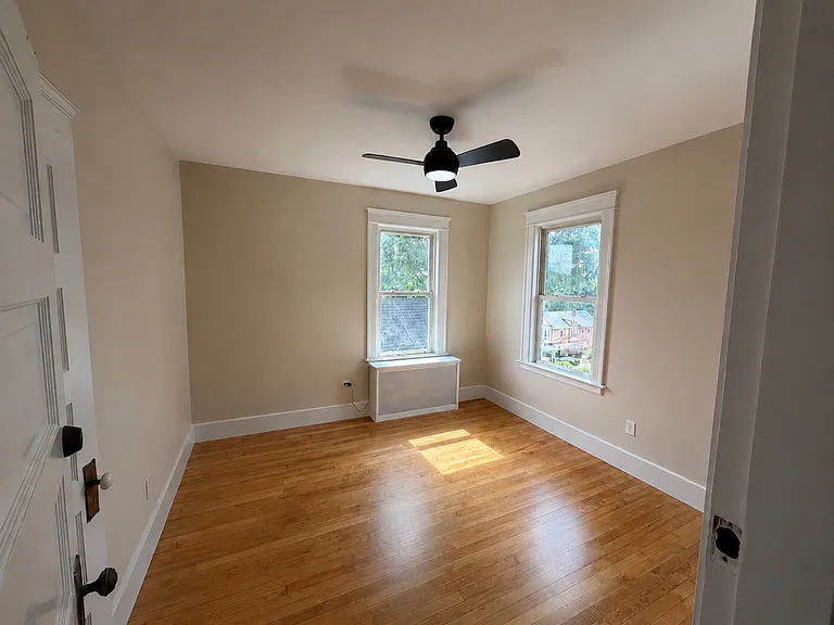 10 Tower St #2 — Photo 11