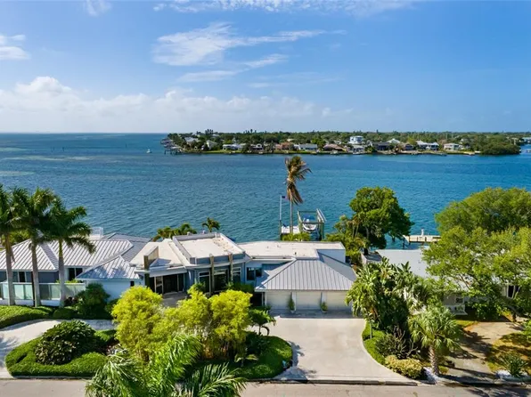 360 26th Ave SE, Saint Petersburg, FL 33705