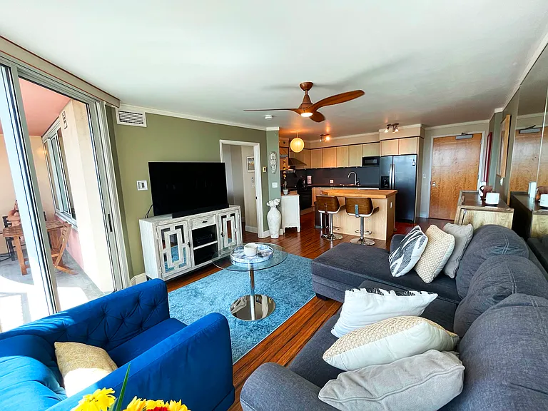 801 S King St #3710 — Photo 7