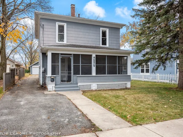 424 E Park Ave, Aurora, IL 60505