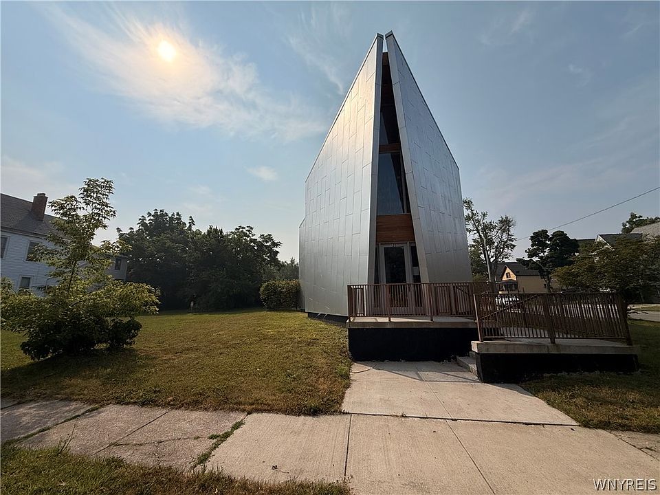 1st image of 133 School St