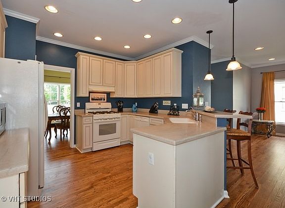2nd image of 39W166 Herrington Blvd