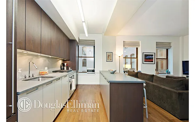 Rented by Douglas Elliman | media 24