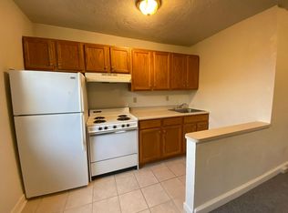 521 Isabella St #309, Oakmont, PA 15139