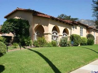 1701 W Kenneth Rd, Glendale, CA 91201