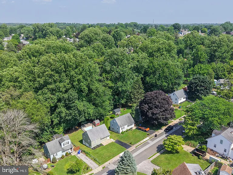 135 N Line Rd — Photo 13