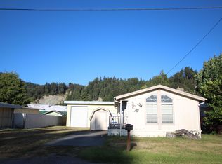 530 Gunnerson Ln, Rio Dell, CA 95562