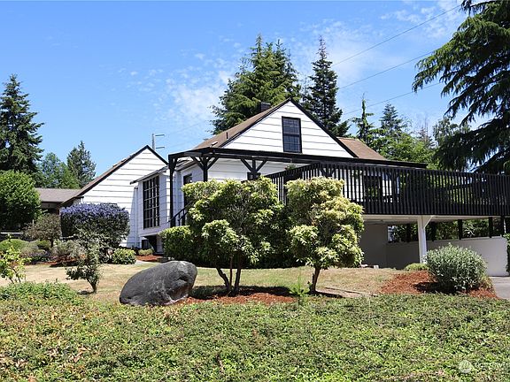 4th image of 19409 1st Avenue S
