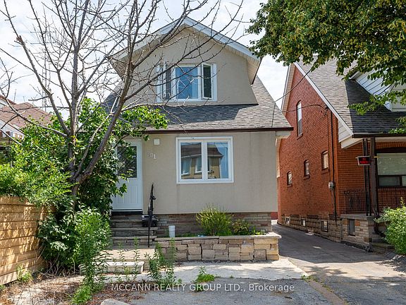 2nd image of 301 Robina Ave
