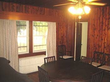 4th image of 4124 Sanford Ave