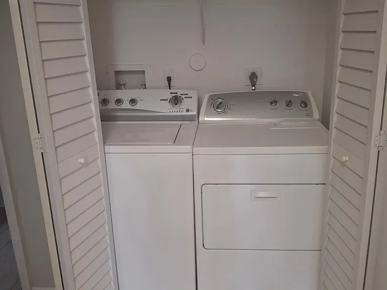 9833 Westview Dr #813 — Photo 9