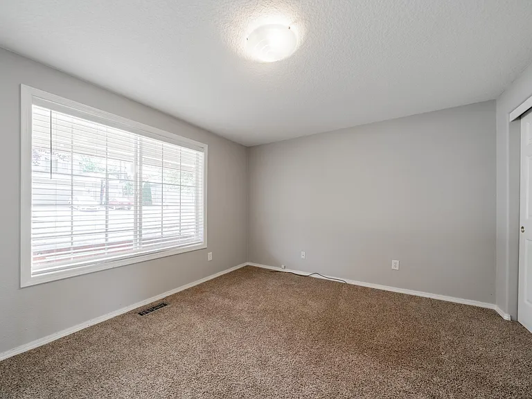 3639 NW 32nd Ave — Photo 13