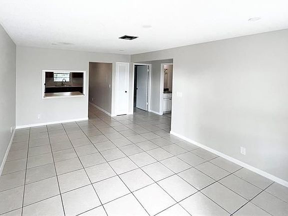 2nd image of 1515 N Federal Hwy APT 7
