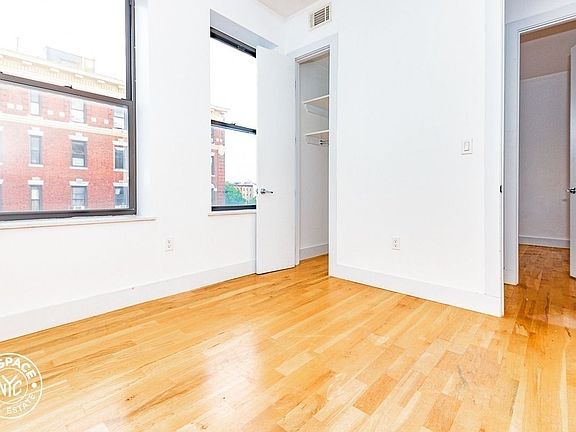 4th image of 54 Lewis Ave #1G