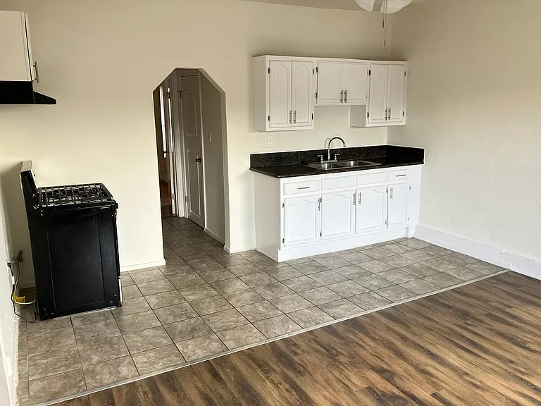 5233 Monte Vista Street — Photo 13