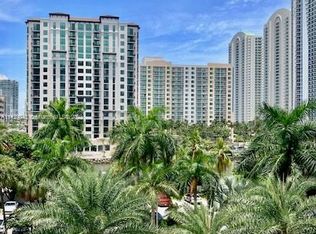 100 Bayview Dr APT 431, Sunny Isles Beach, FL 33160