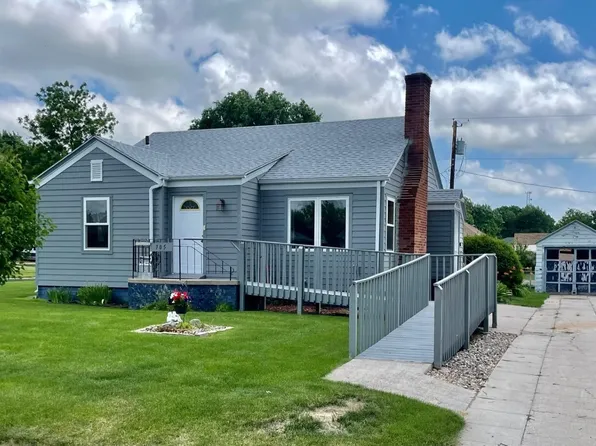 705 N Broadway St, Arnold, NE 69120