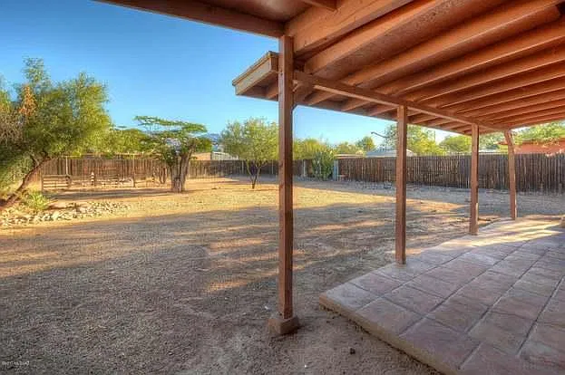 2 bed, 682 sqft, $1,350 — Photo 2