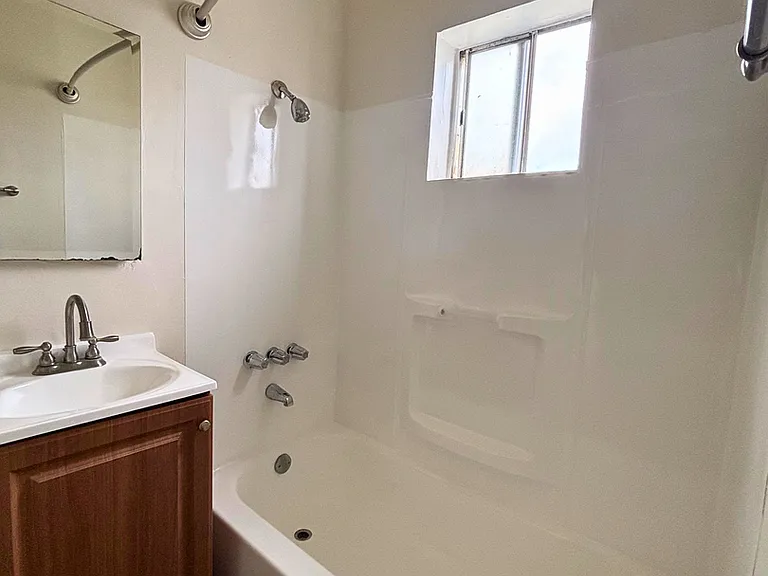 1217 Cedar Ave — Photo 6