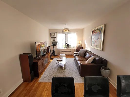 Sold by ONE Manhattan Real Estate | media 11