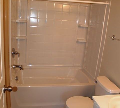 4th image of 790 Harbor Cliff Way Unit 194