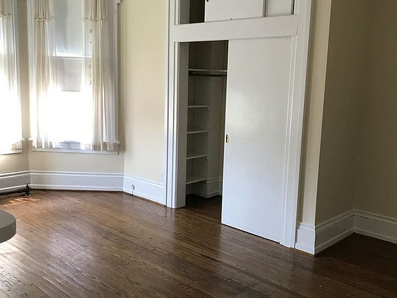 5th image of 135 W Linn St #9874492