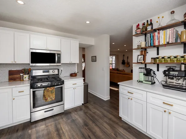 2809 SW Homestead Cir, Ankeny, IA 50023