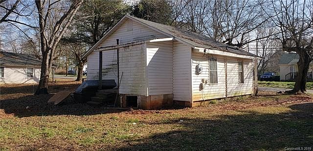 2nd image of 3917 Old York Rd