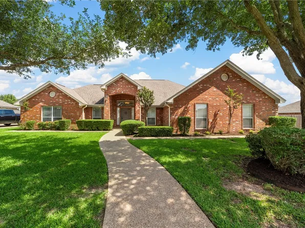 417 W Wall St, Hewitt, TX 76643