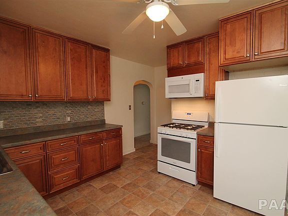 4th image of 2221 W Ayres Ave
