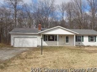 3339 Townhouse Rd, Salem, IL 62881