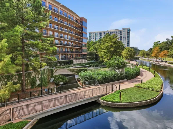 3 Waterway Ct APT 2D, Spring, TX 77380