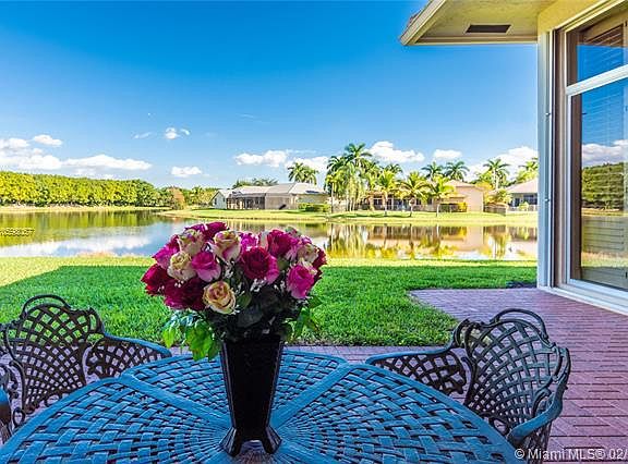 4th image of 2534 Eagle Run Cir
